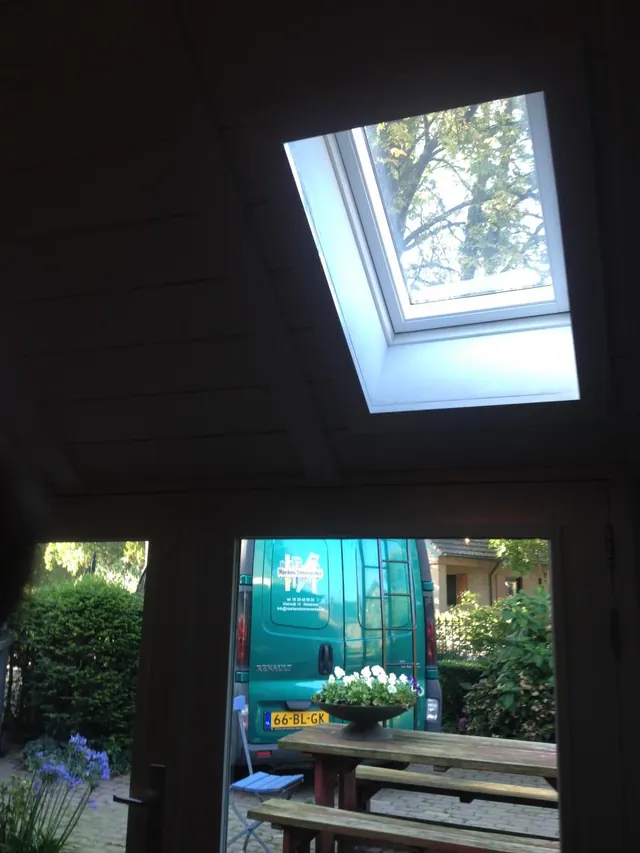 Dakraam in een schuin dak